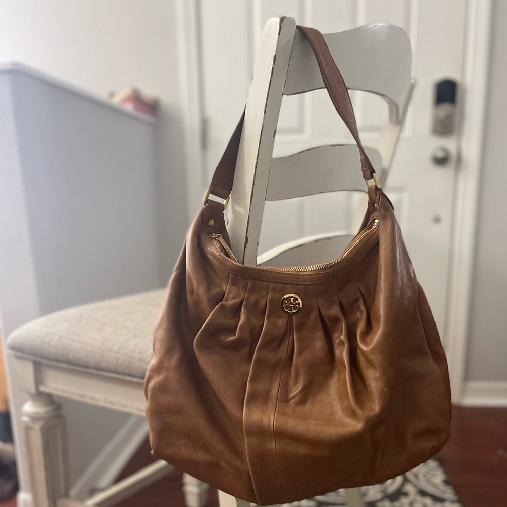 Tory Burch Leather Shoulder Bag